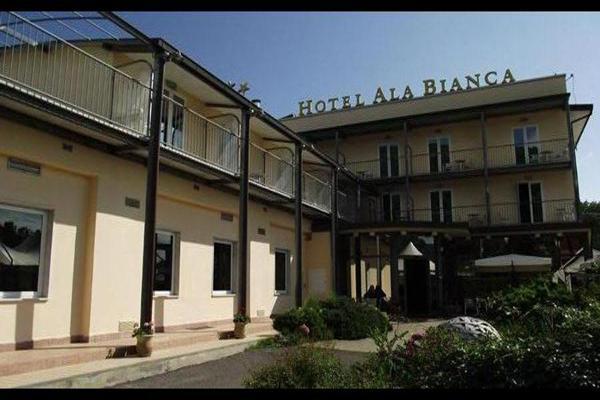 Hotel Ala Bianca Ameglia Exterior photo
